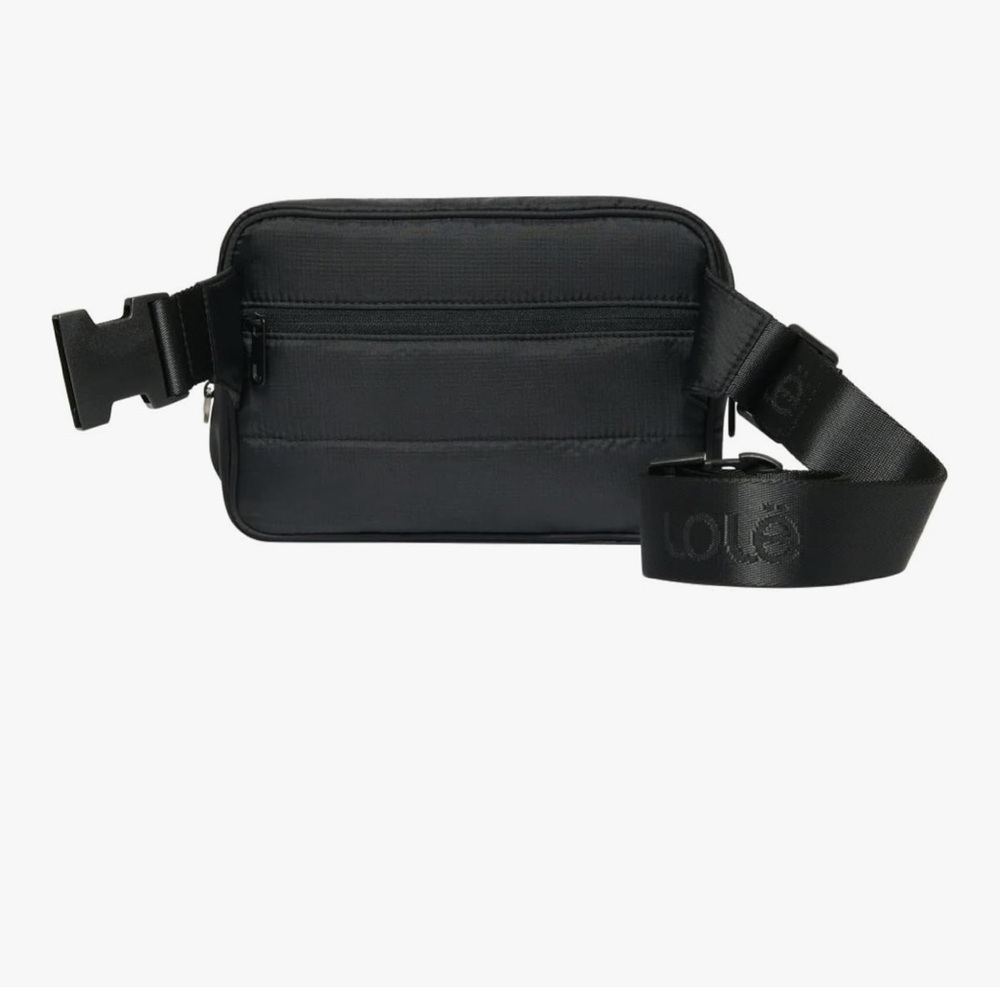Lole Black quilted Crossbody Bag with hand warmer compartment - Picture 3 of 13